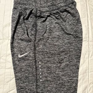 Nike joggers dry fit